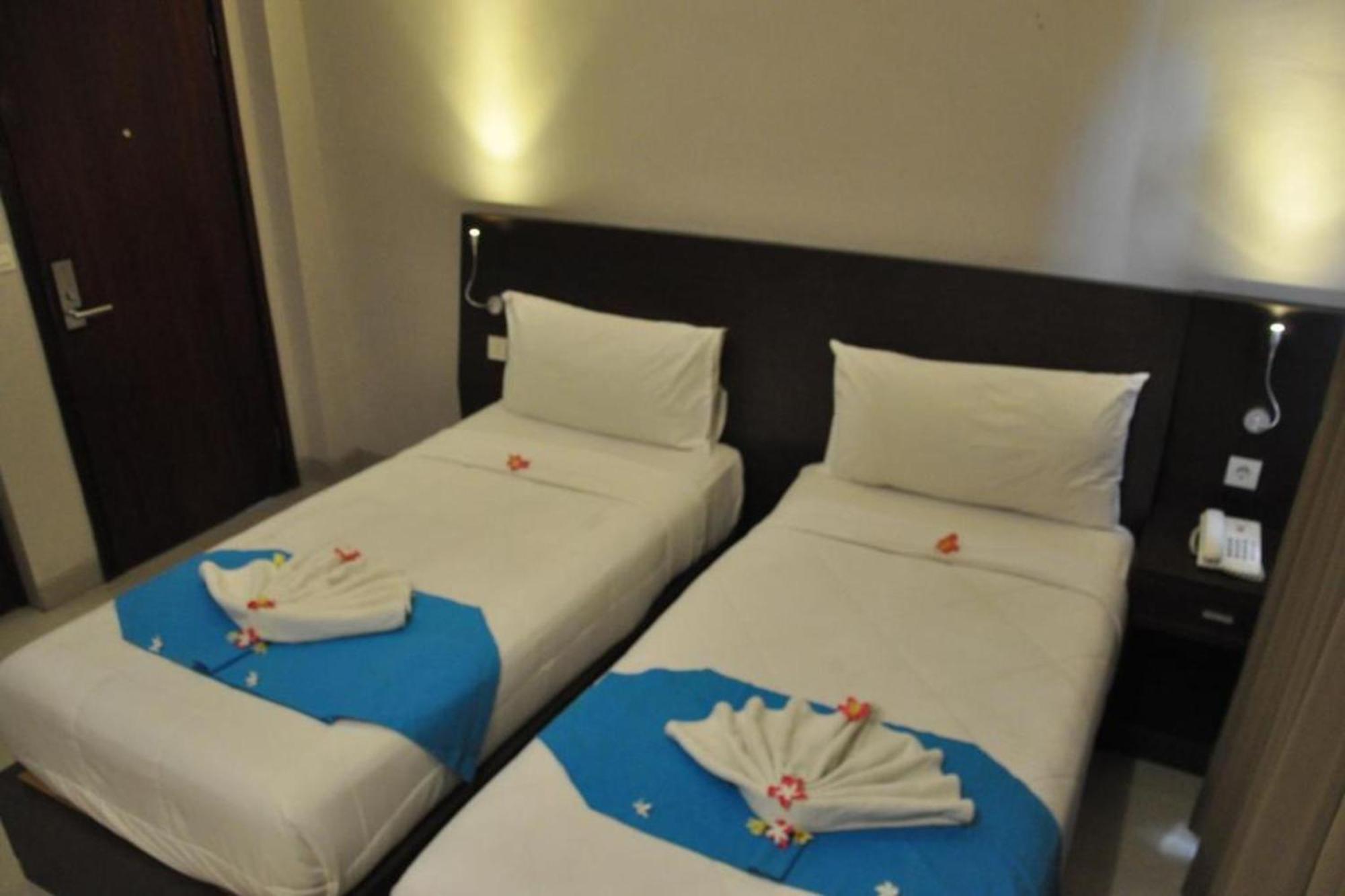 Akarsa Transit Hotel Sanur  Ngoại thất bức ảnh